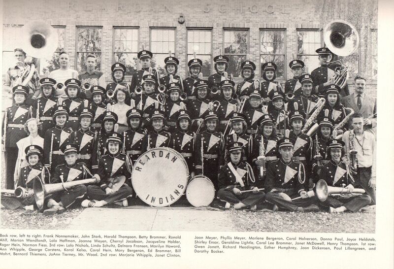 File:1952-rhs-yearbook-24-band-1600.jpg