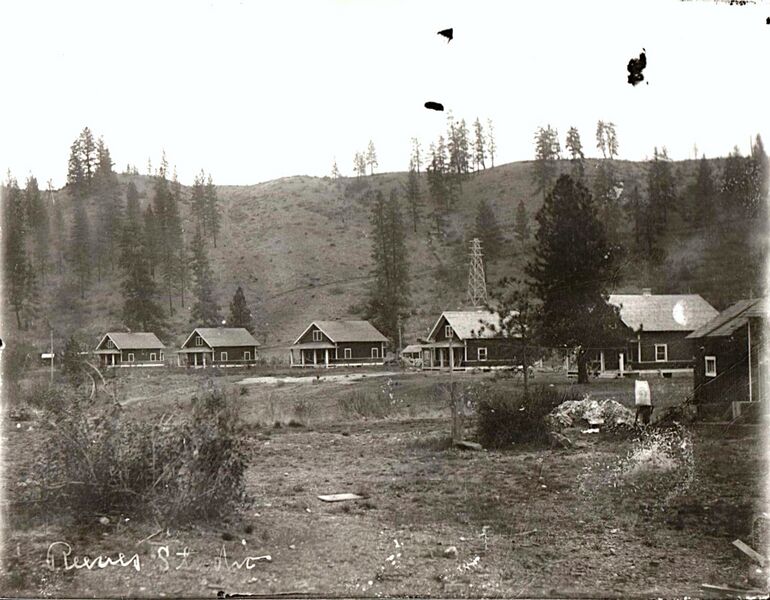 File:1908-rml-0186a-little-falls-quarters-1600.jpg