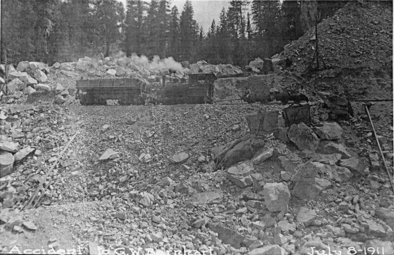 File:1911-07-08-llt-0011a-narrow-gauge-rr-accident-gw-barnhart-1600.jpg