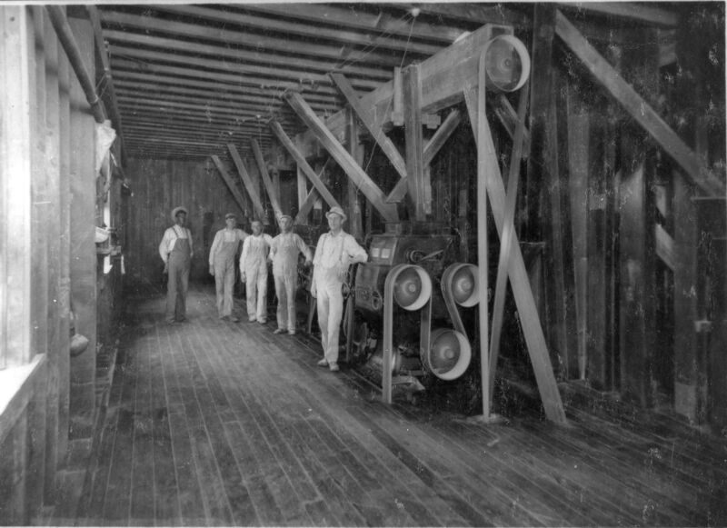 File:1880-1900-lchs-0001a-interior-washington-grain-and-milling-1600.jpg