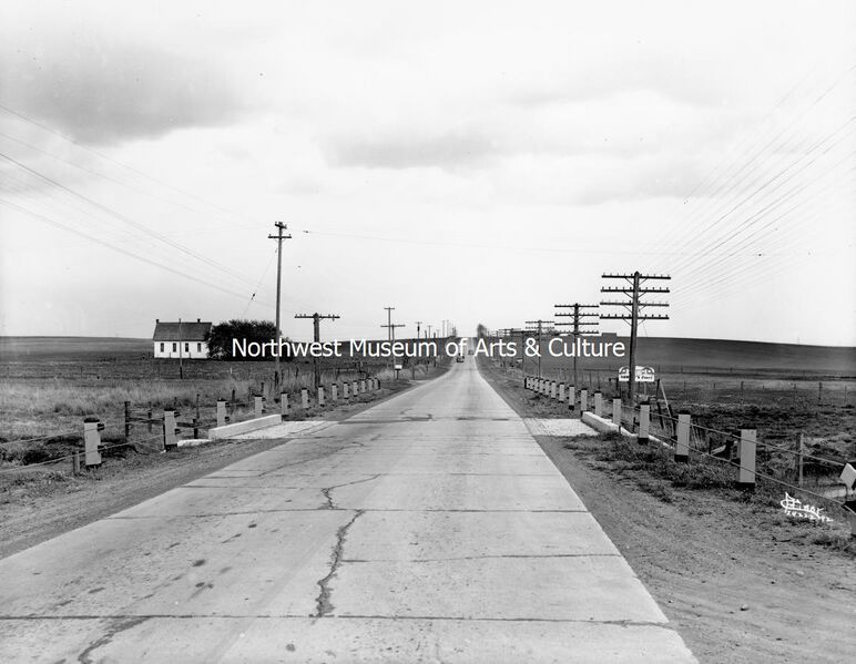 File:1942-mac-0011-L87-1-24222-42-sunset-highway-west-deep-creek-grange-hall.jpg