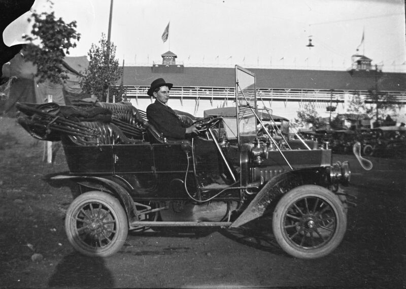 File:1905-1915-otto-0166-otto-in-auto-fair-grounds-acetate-1600.jpg
