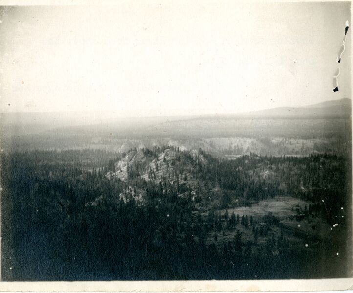File:1913-1915-spl-0033-looking-down-on-spokane-river-toward-devils-gap-above-long-lake-dam-site-otto-wollweber-1600.jpg