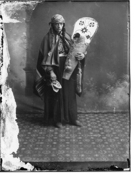 File:1910-1920-cap-066-george-reeve-dressed-as-indian-1600.jpg