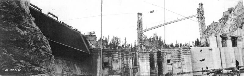 File:1914-11-04-llt-0119a-panorama-south-flank-dam-1600.jpg