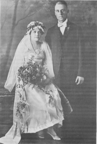 File:Mcj-100b-martha-and-herman-wagner-wedding-1918-1600.jpg