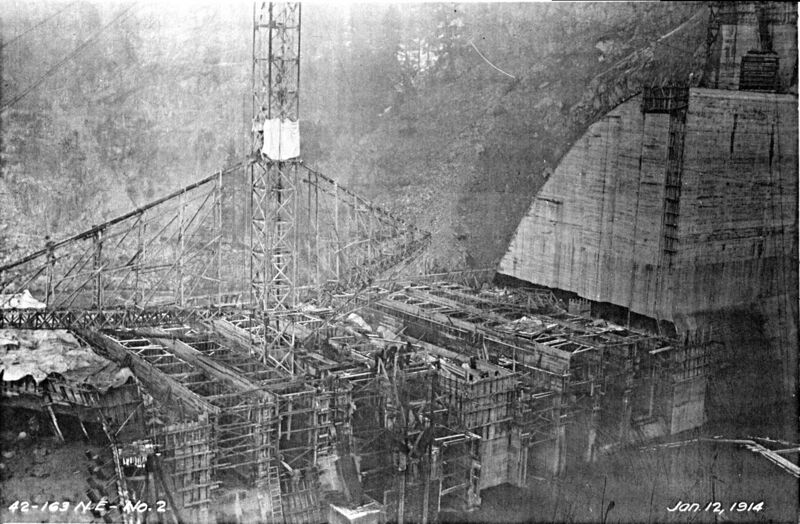 File:1914-01-12-llt-0065a-back-side-of-dam-1600.jpg