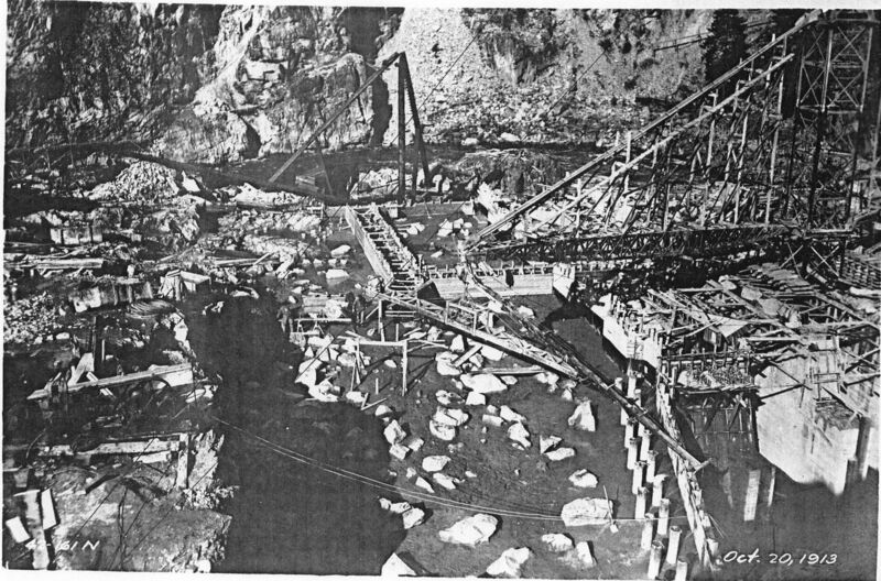 File:1913-10-20-llt-0047-looking-north-rubble-concrete-river-1600.jpg