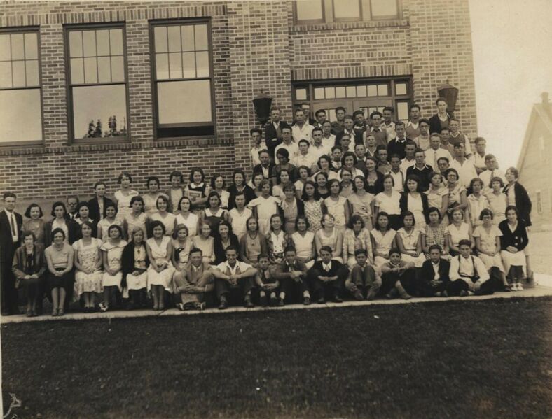 File:1932-rml-0307a-rhs-student-body-1600.jpg