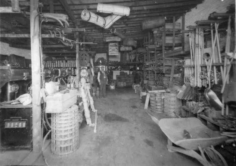 File:1905-lchs-0023a-denson-hardware-interior-1600.jpg