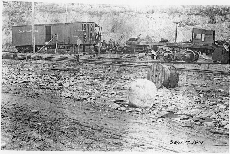 File:1914-09-17-llt-0112-train-wreck-1600.jpg