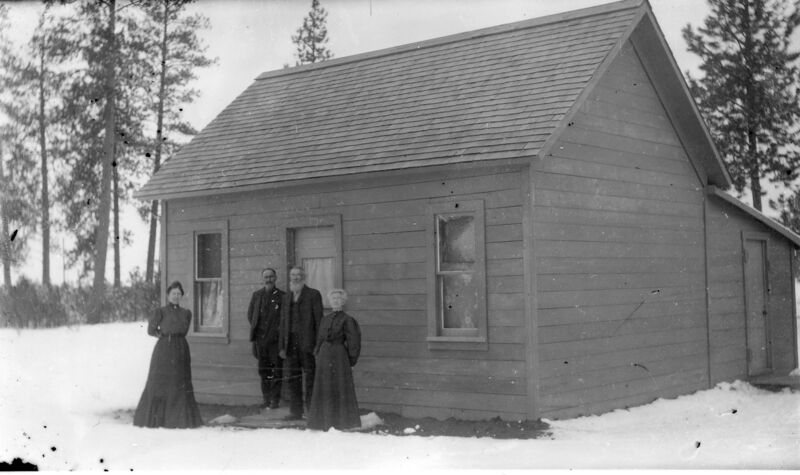 File:1900-cap-007-unidentified-home-1600.jpg